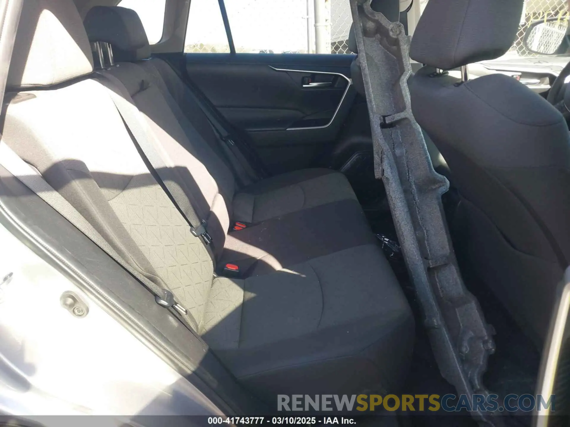 8 Photograph of a damaged car 2T3W1RFV4PC218612 TOYOTA RAV4 2023