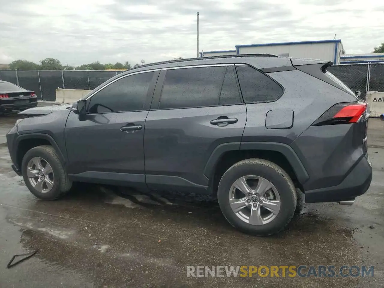 2 Фотография поврежденного автомобиля 2T3W1RFV5PC223768 TOYOTA RAV4 2023