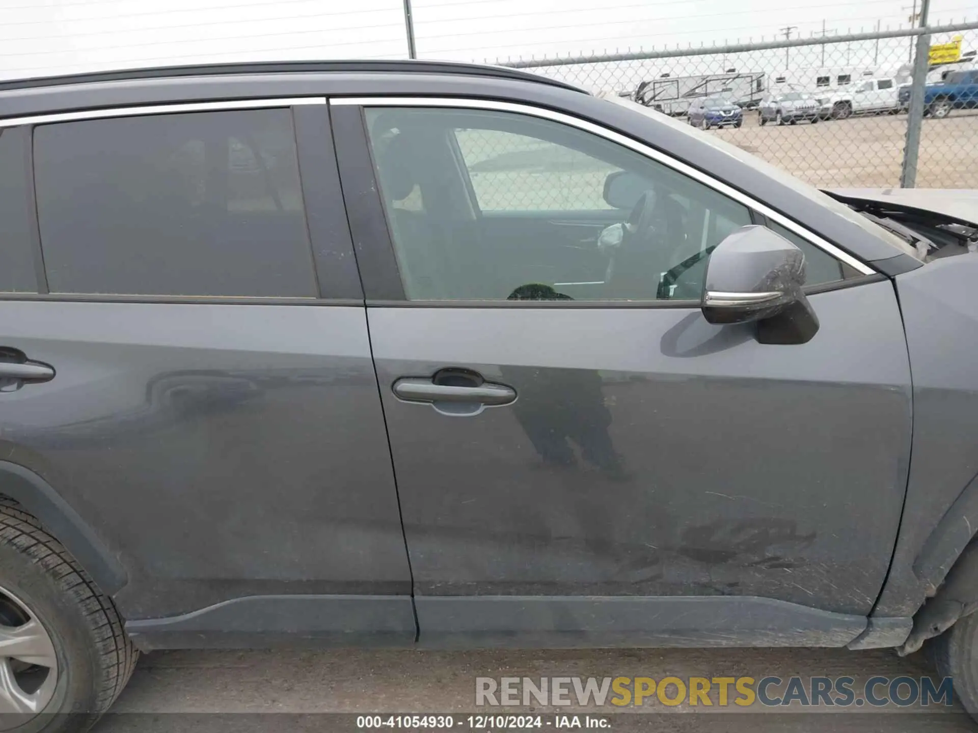 13 Photograph of a damaged car 2T3W1RFV5PW286433 TOYOTA RAV4 2023