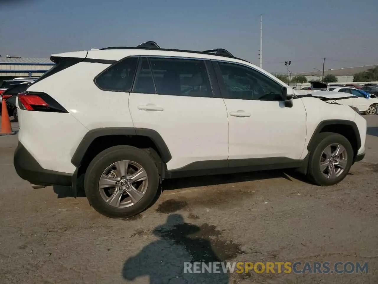 3 Фотография поврежденного автомобиля 2T3W1RFV8PC218483 TOYOTA RAV4 2023