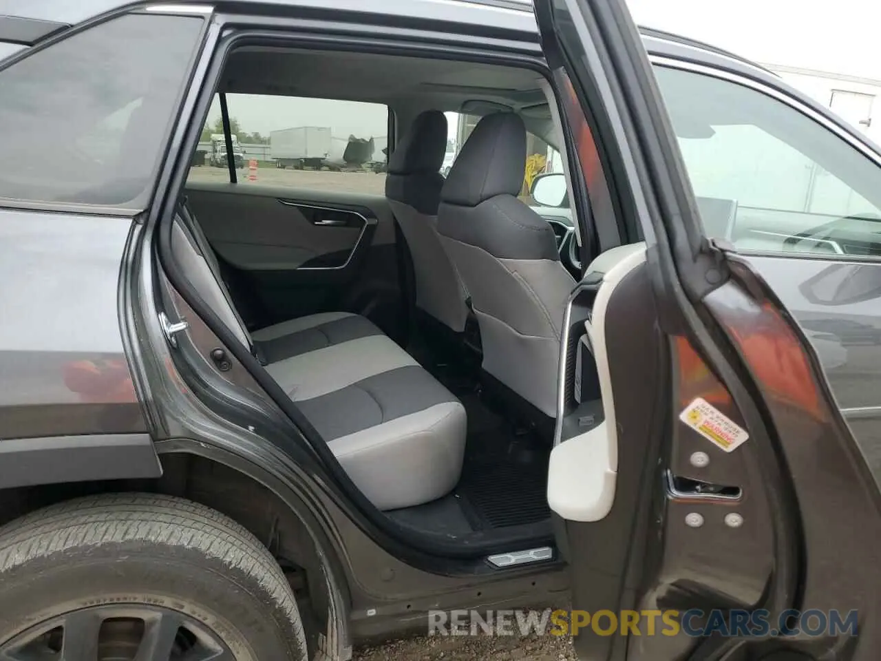 10 Фотография поврежденного автомобиля 2T3W1RFV9PC233798 TOYOTA RAV4 2023