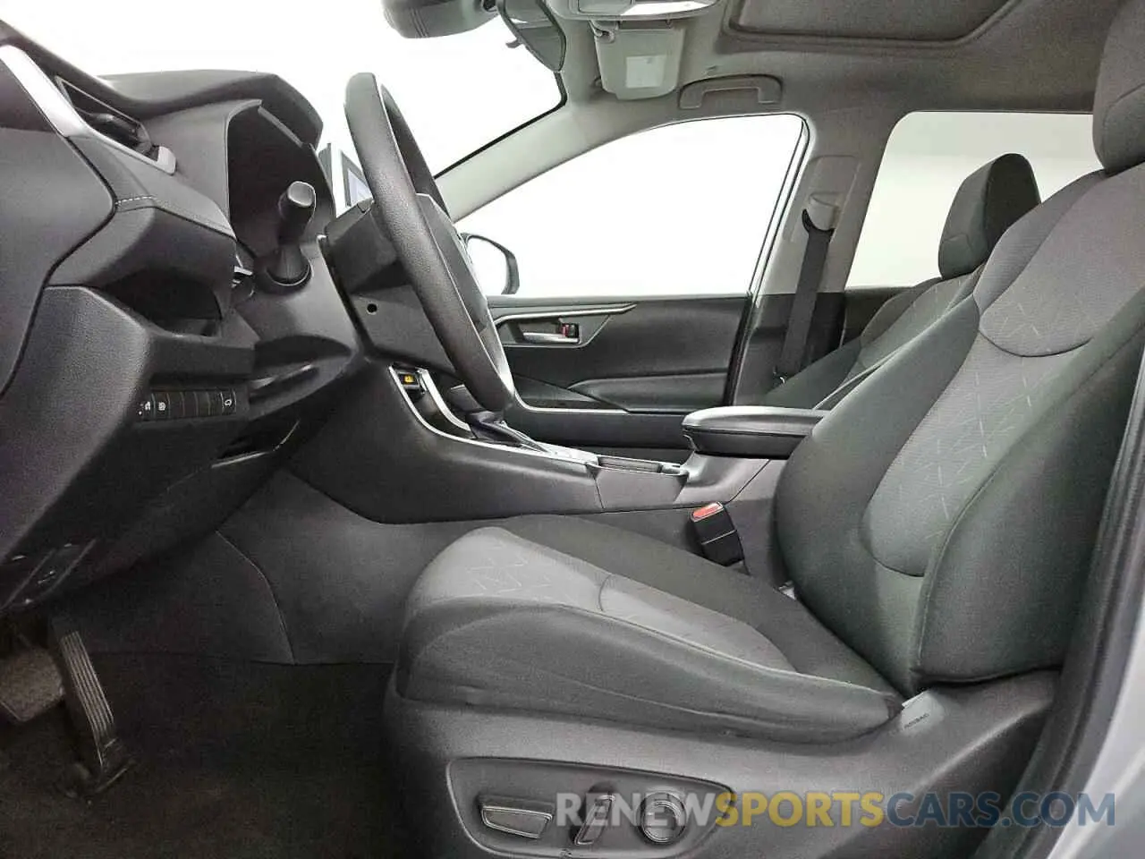 7 Фотография поврежденного автомобиля 2T3W1RFV9PC240556 TOYOTA RAV4 2023