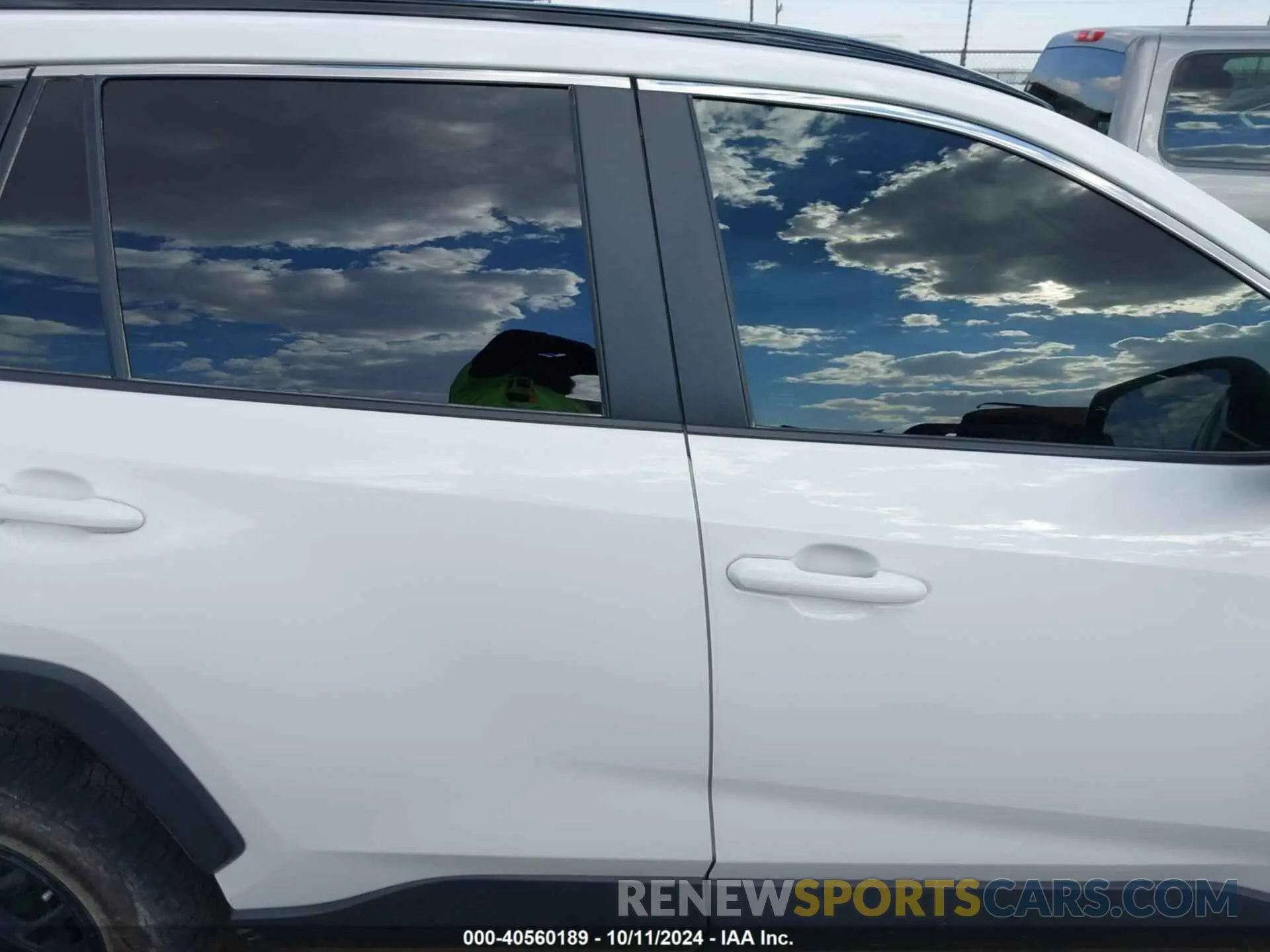 13 Photograph of a damaged car 2T3W1RFV9PC249371 TOYOTA RAV4 2023