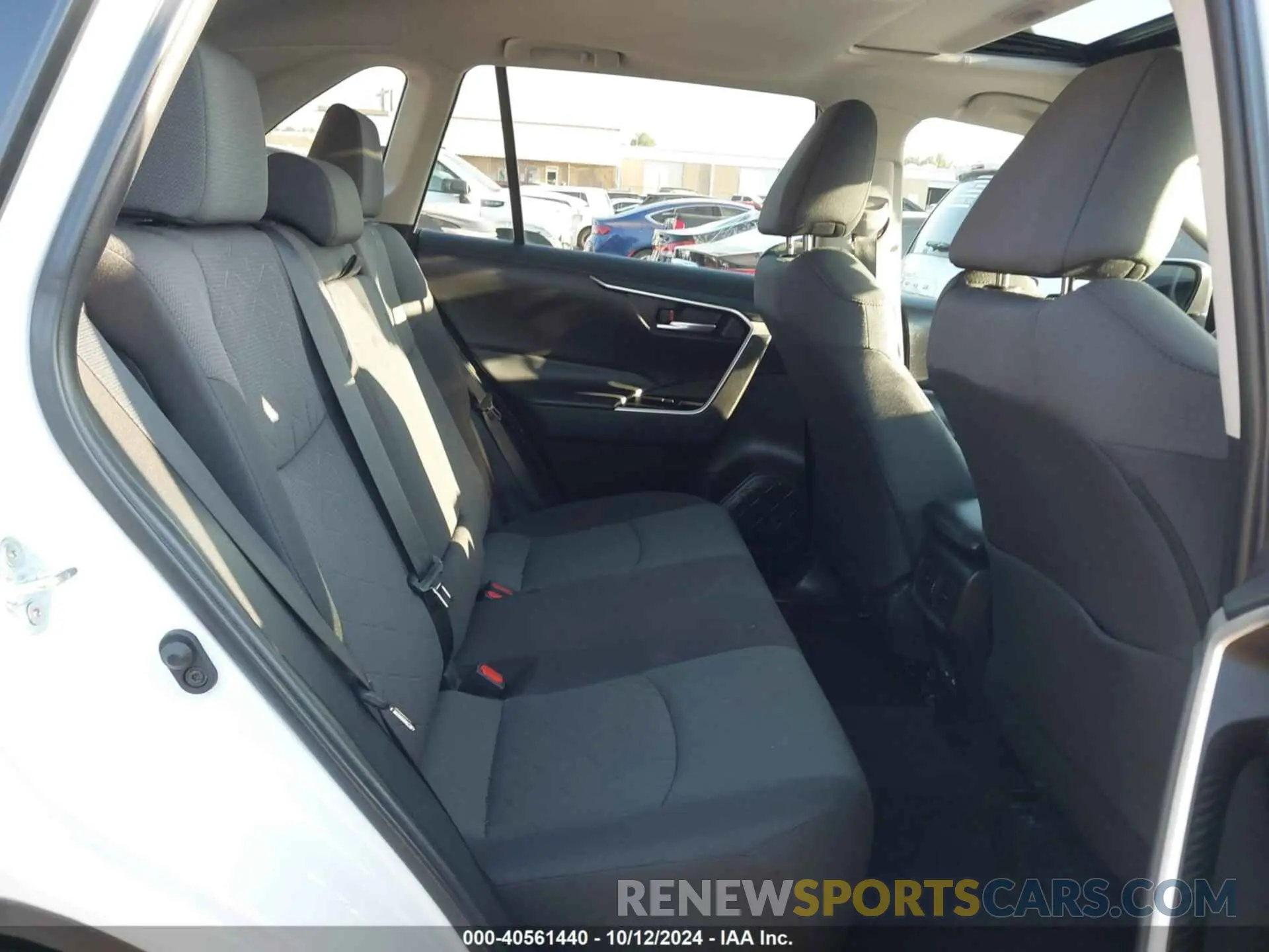 8 Фотография поврежденного автомобиля 2T3W1RFV9PW263785 TOYOTA RAV4 2023