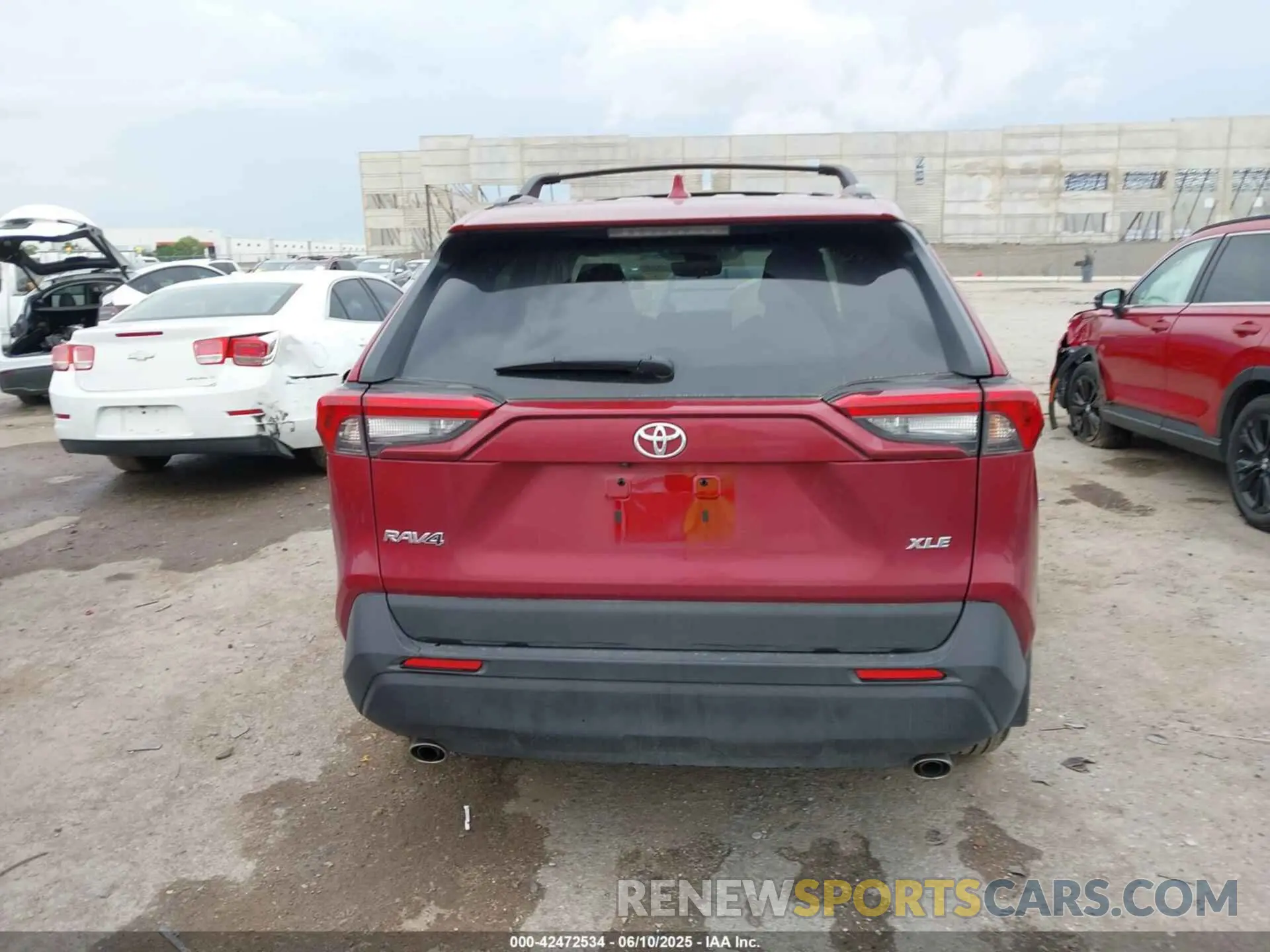16 Photograph of a damaged car 2T3W1RFV9PW295510 TOYOTA RAV4 2023