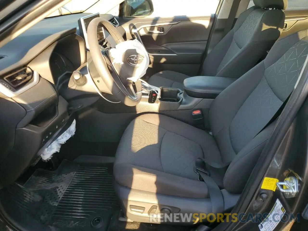 7 Фотография поврежденного автомобиля 2T3W1RFVXPC219974 TOYOTA RAV4 2023