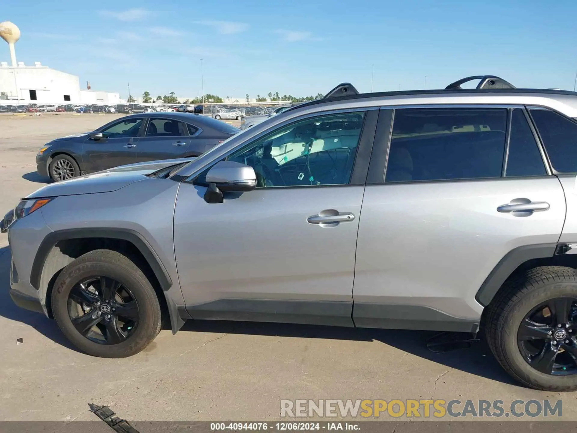 15 Photograph of a damaged car 2T3W1RFVXPC234720 TOYOTA RAV4 2023