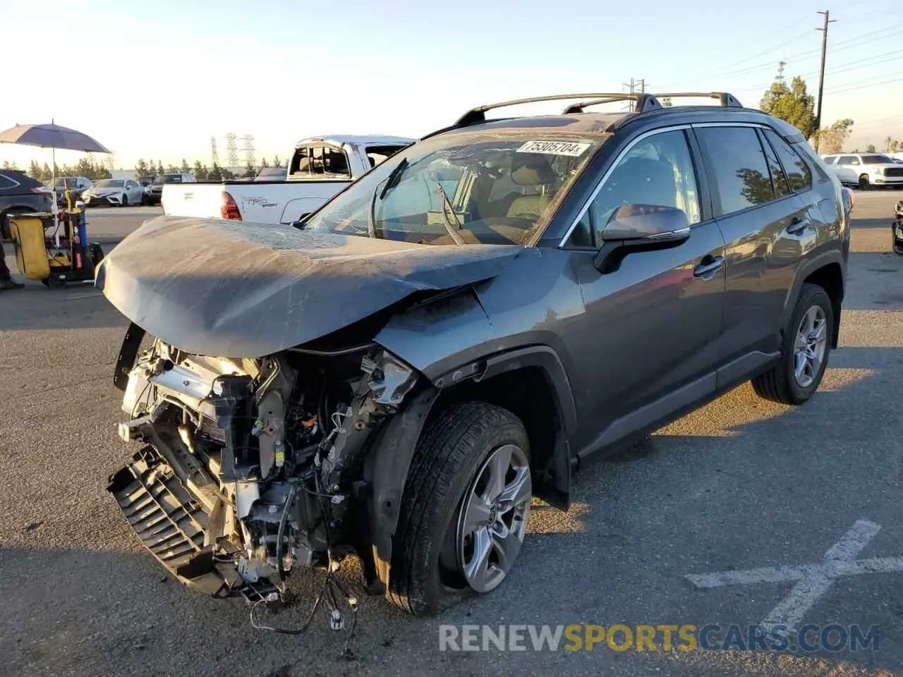1 Фотография поврежденного автомобиля 2T3W1RFVXPW240547 TOYOTA RAV4 2023