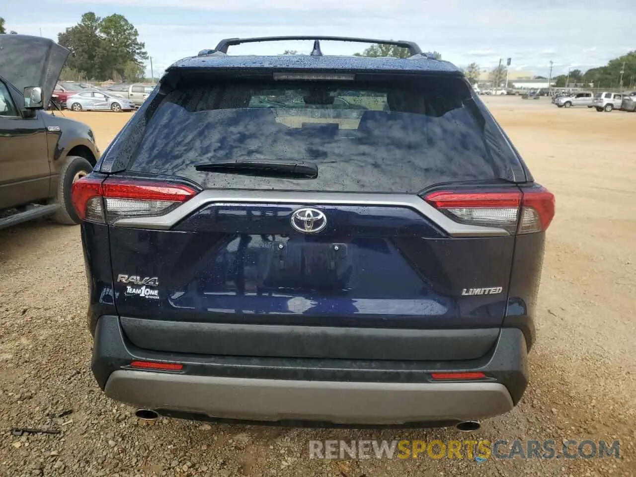 6 Photograph of a damaged car 2T3Y1RFV2PW282414 TOYOTA RAV4 2023