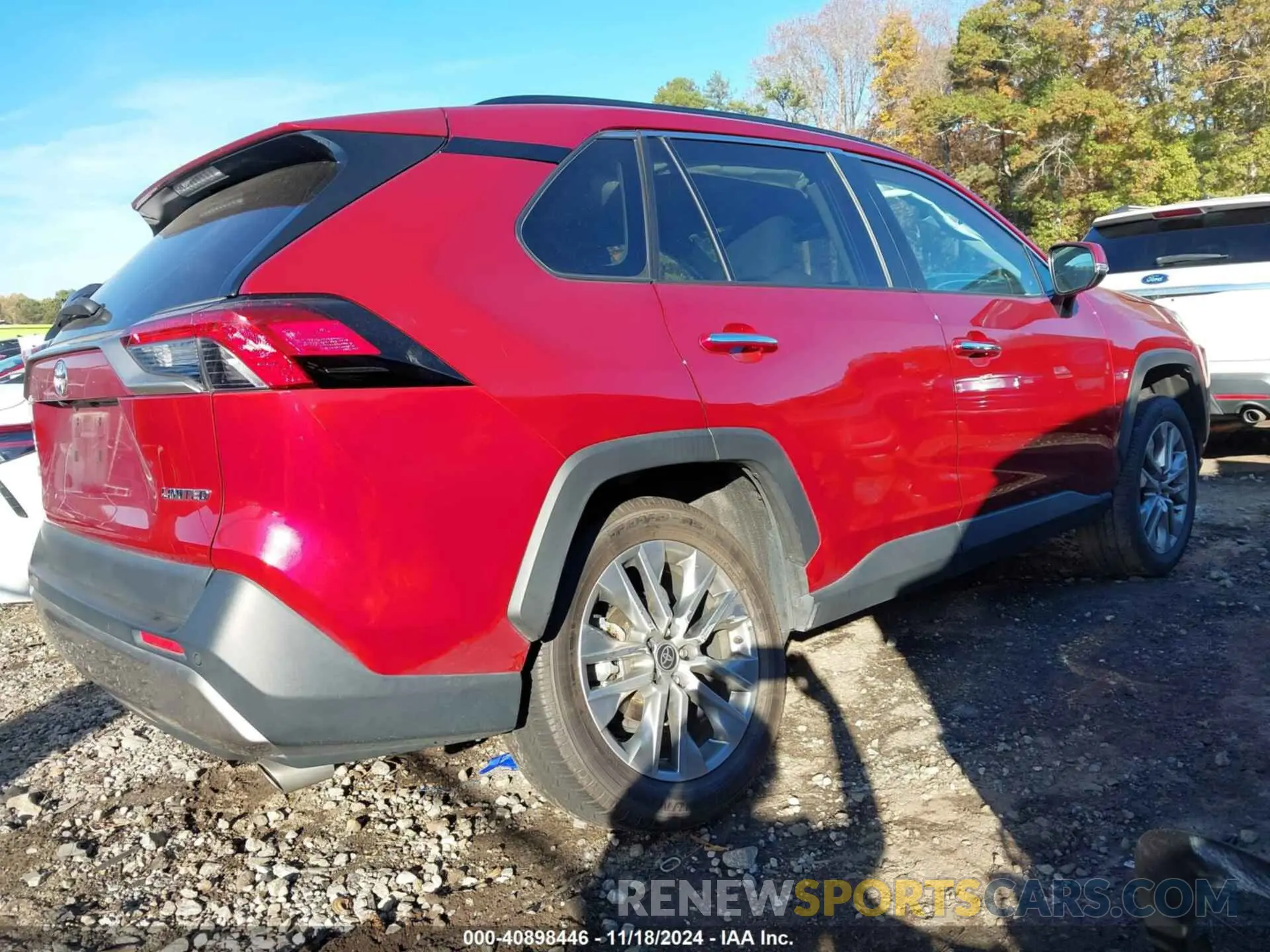 4 Photograph of a damaged car 2T3Y1RFV6PW255698 TOYOTA RAV4 2023