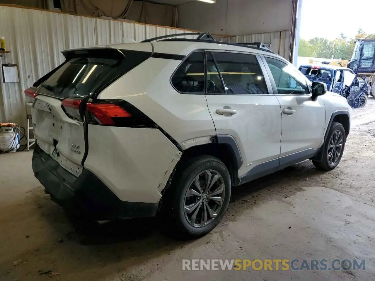 3 Photograph of a damaged car 4T3B6RFV0PU107506 TOYOTA RAV4 2023