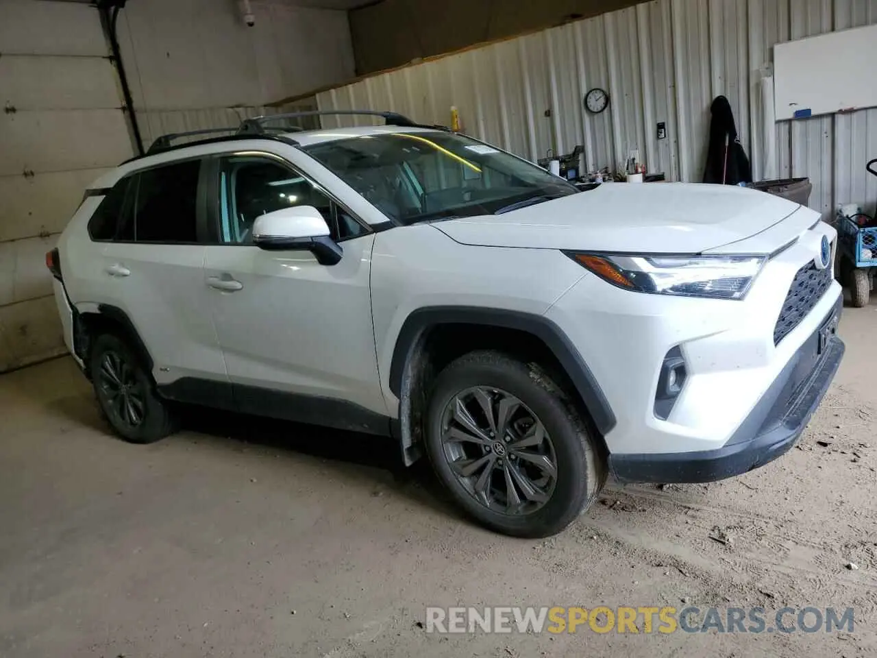 4 Photograph of a damaged car 4T3B6RFV0PU107506 TOYOTA RAV4 2023