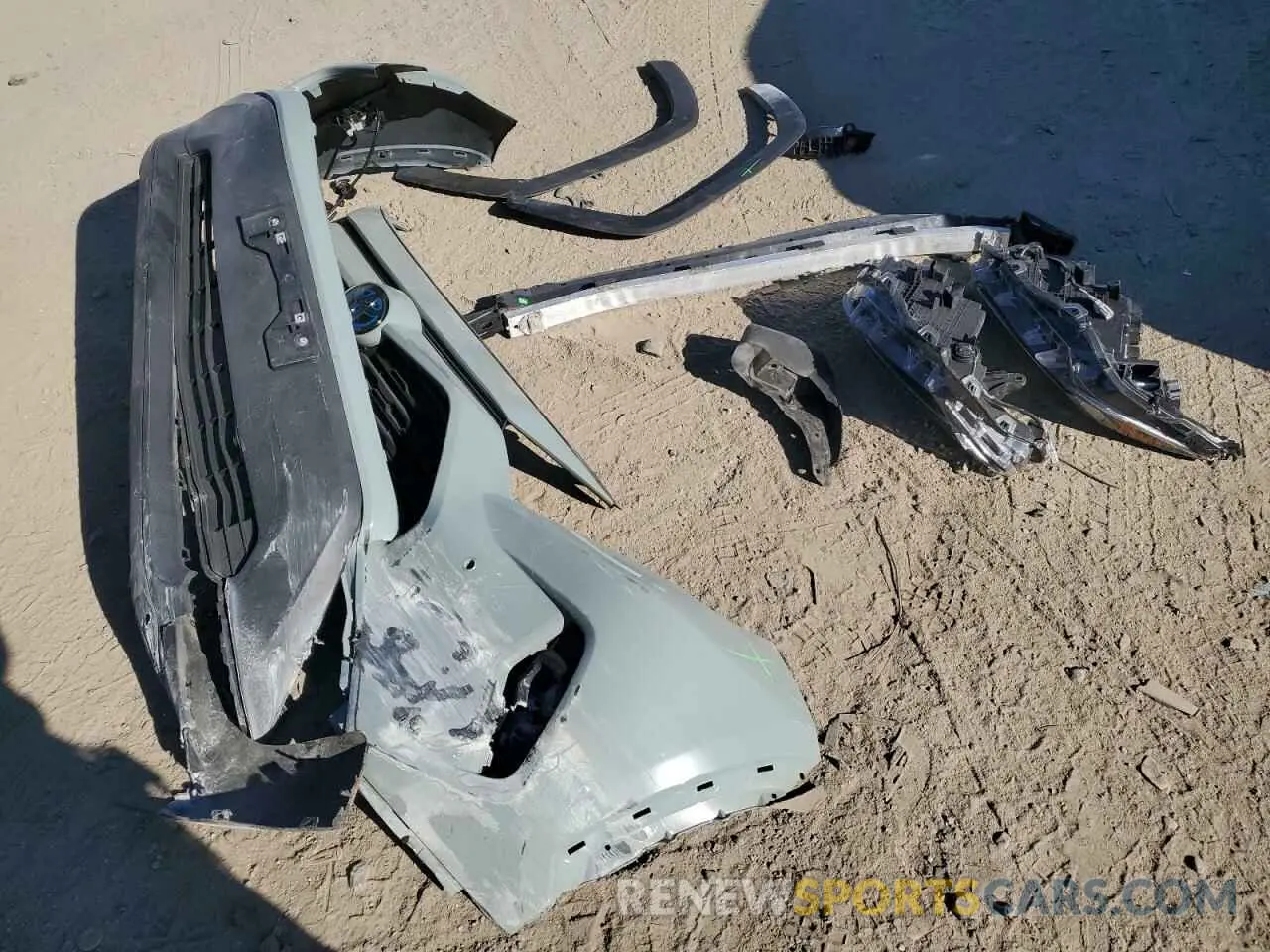 13 Photograph of a damaged car 4T3B6RFV4PU116726 TOYOTA RAV4 2023