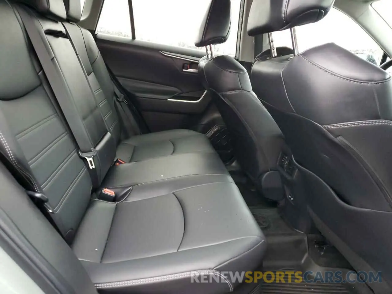 11 Фотография поврежденного автомобиля 4T3B6RFV4PU117620 TOYOTA RAV4 2023