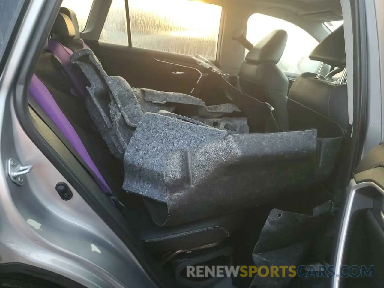 11 Photograph of a damaged car 4T3D6RFV6PU118177 TOYOTA RAV4 2023