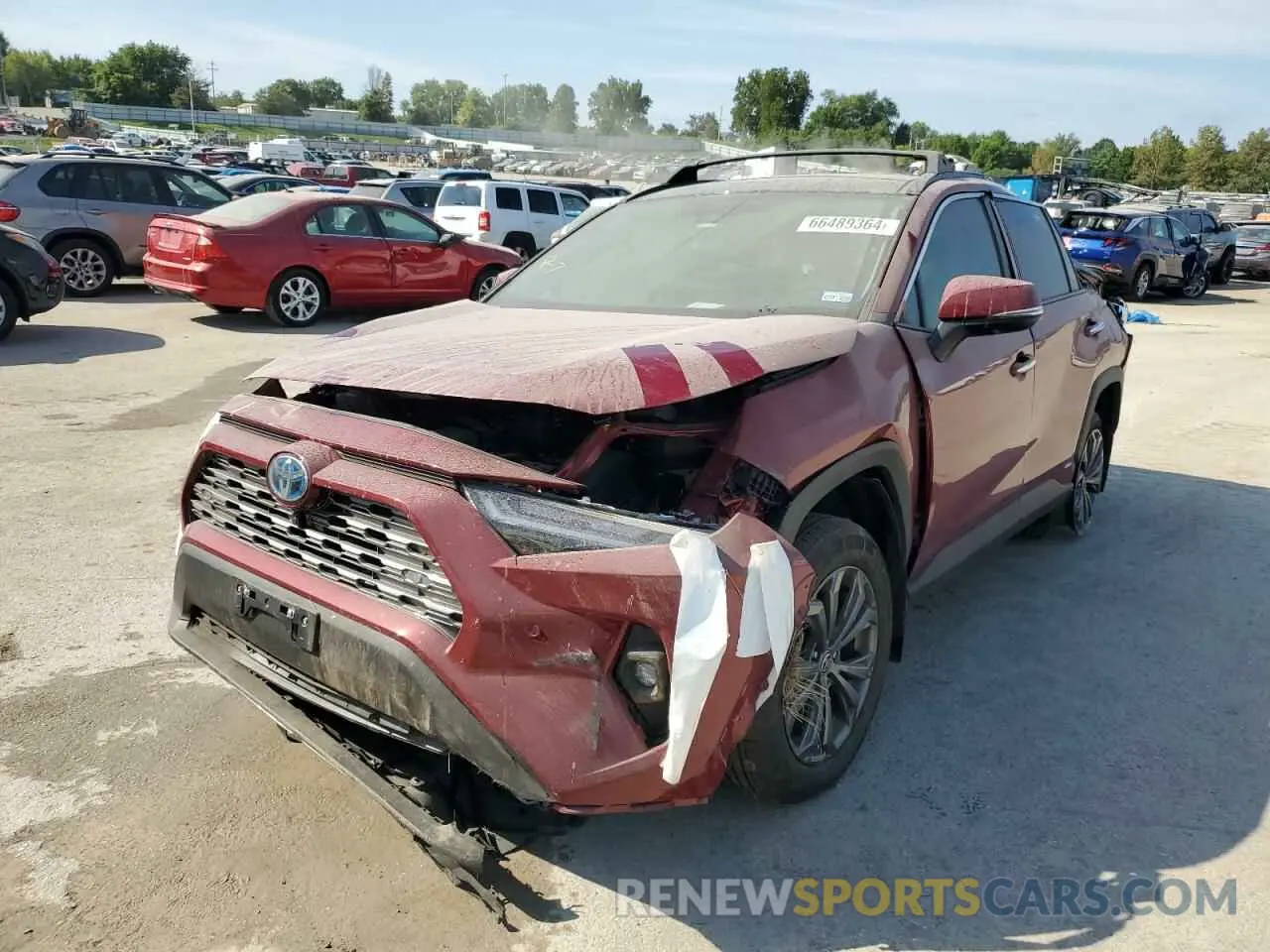 1 Photograph of a damaged car 4T3D6RFV8PU137684 TOYOTA RAV4 2023