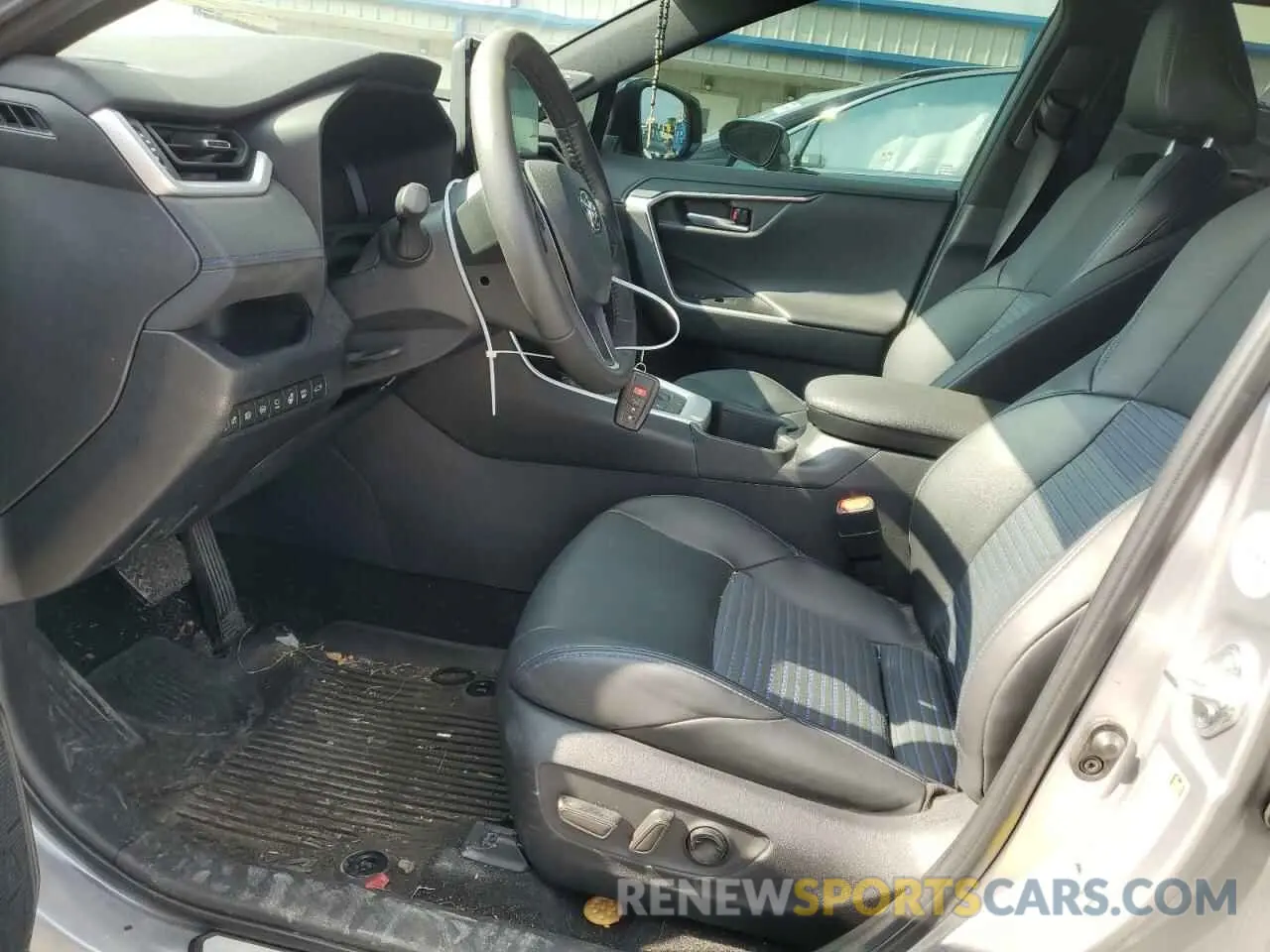 7 Фотография поврежденного автомобиля 4T3E6RFV0PU124321 TOYOTA RAV4 2023