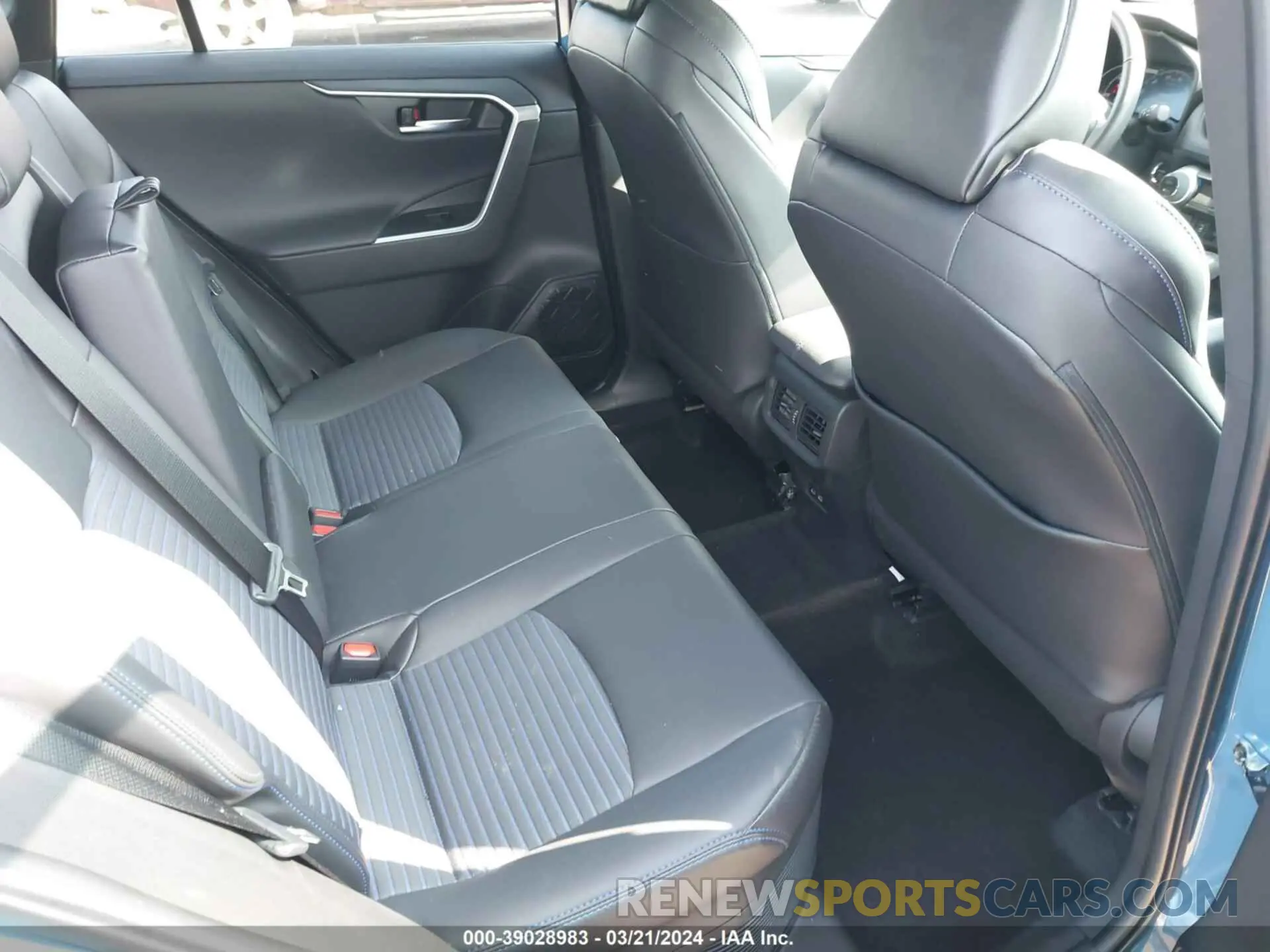 8 Фотография поврежденного автомобиля 4T3E6RFV3PU108016 TOYOTA RAV4 2023