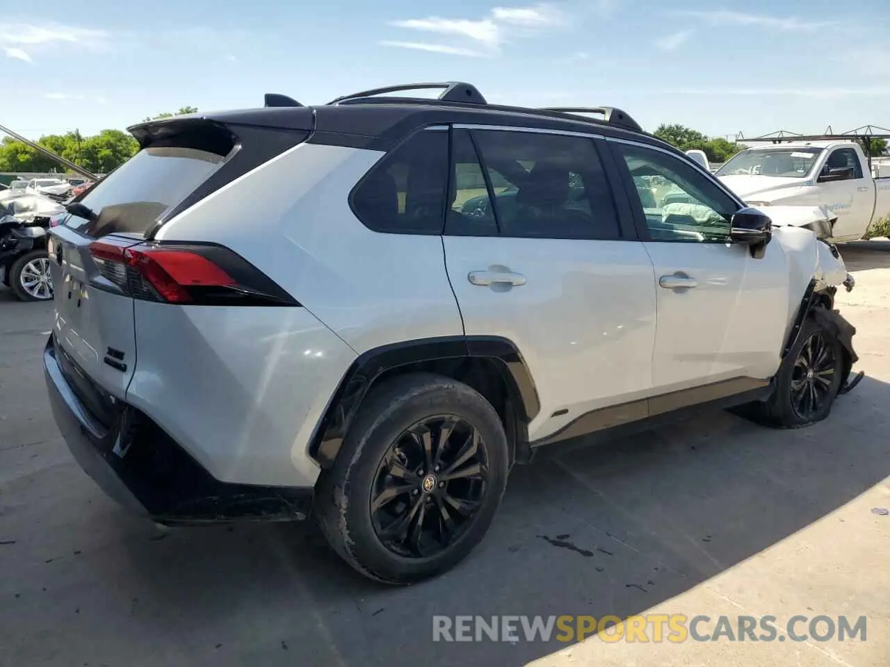3 Фотография поврежденного автомобиля 4T3E6RFV6PU109046 TOYOTA RAV4 2023