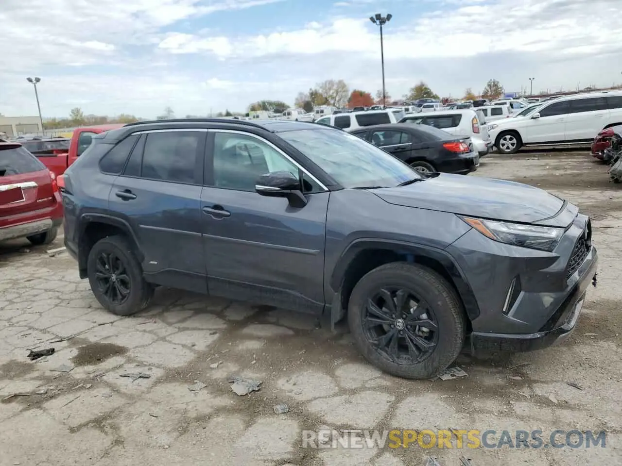 4 Photograph of a damaged car 4T3E6RFV7PU123943 TOYOTA RAV4 2023
