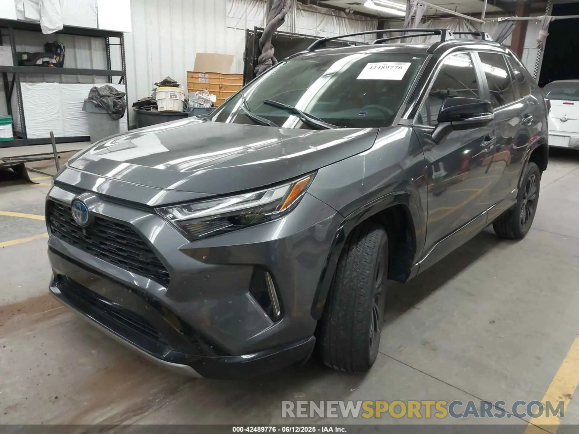 2 Фотография поврежденного автомобиля 4T3E6RFV8PU107041 TOYOTA RAV4 2023