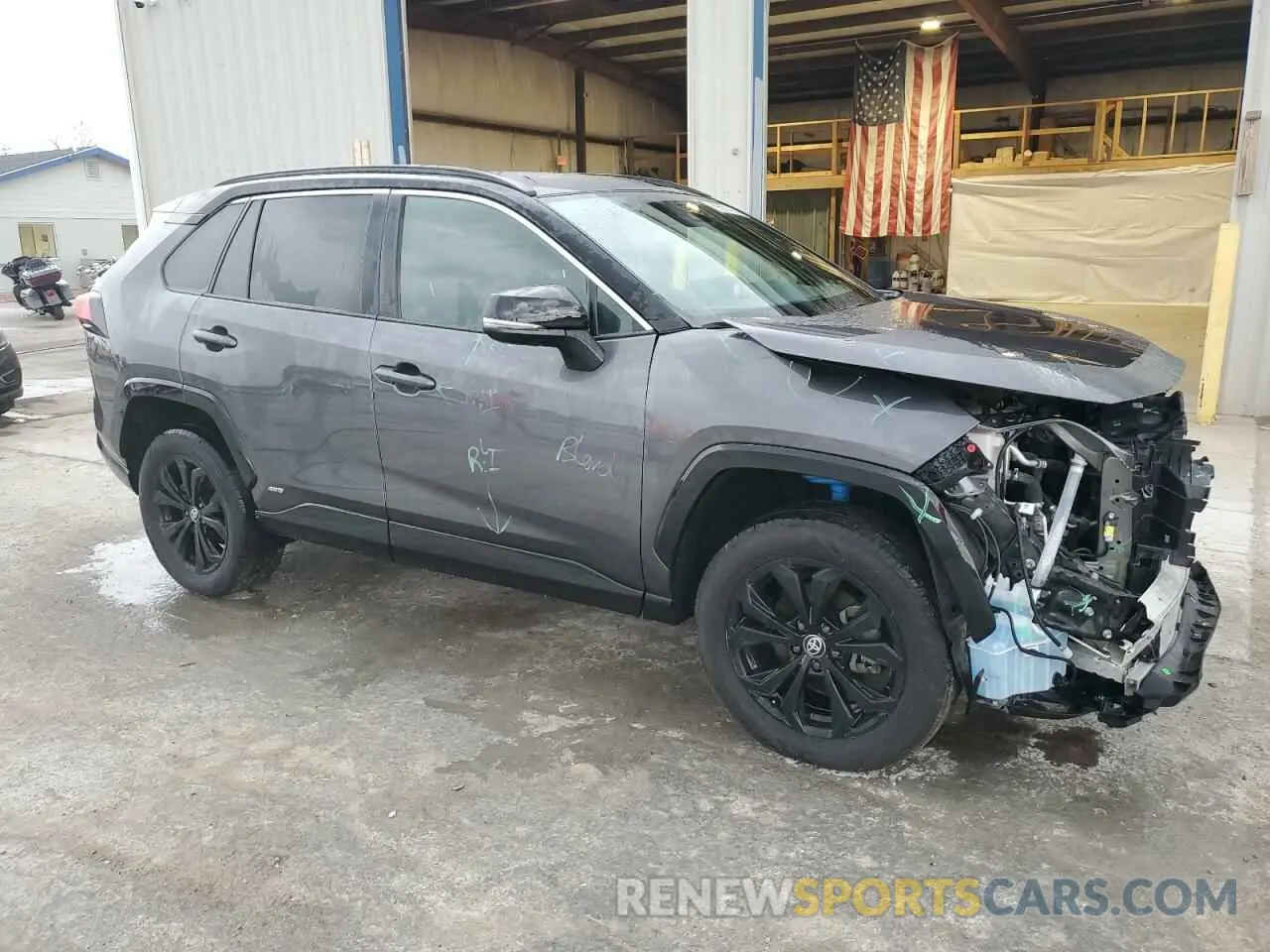 4 Photograph of a damaged car 4T3E6RFV9PU135298 TOYOTA RAV4 2023