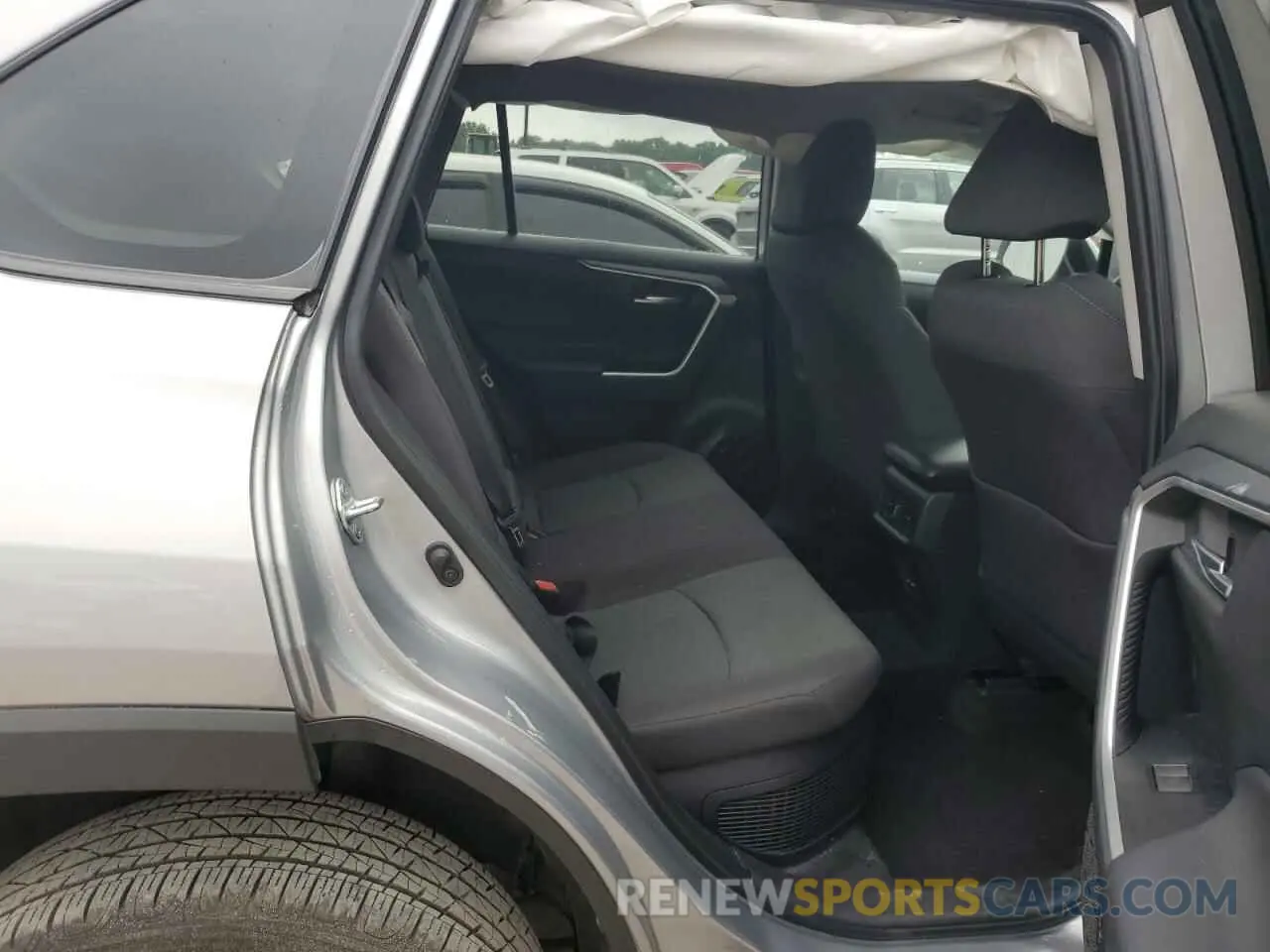 10 Photograph of a damaged car 4T3RWRFV1PU109005 TOYOTA RAV4 2023