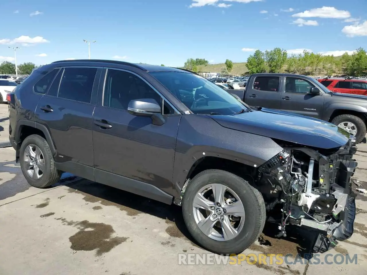 4 Photograph of a damaged car 4T3RWRFV6PU105337 TOYOTA RAV4 2023