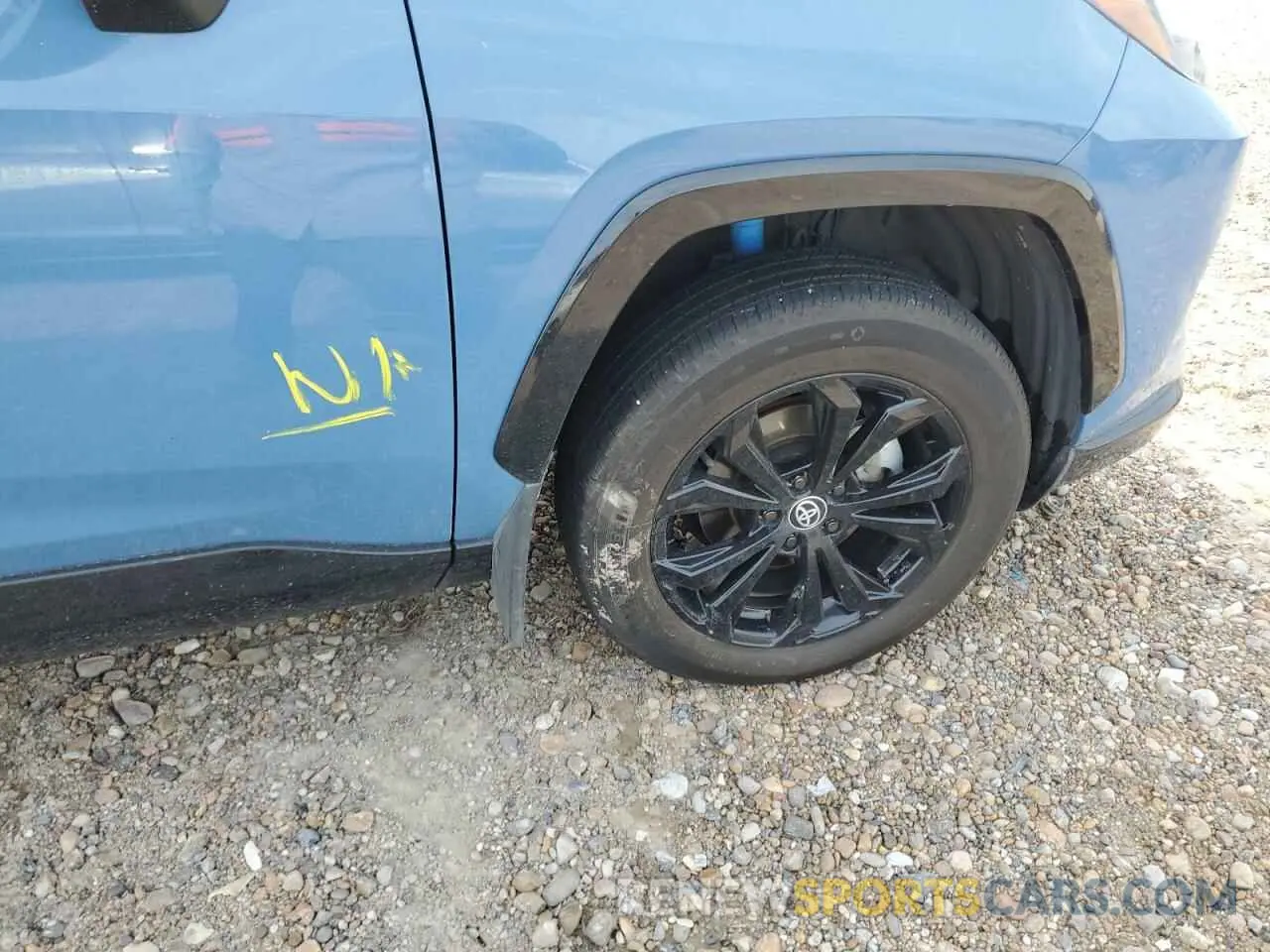 13 Photograph of a damaged car 4T3T6RFV1PU126926 TOYOTA RAV4 2023