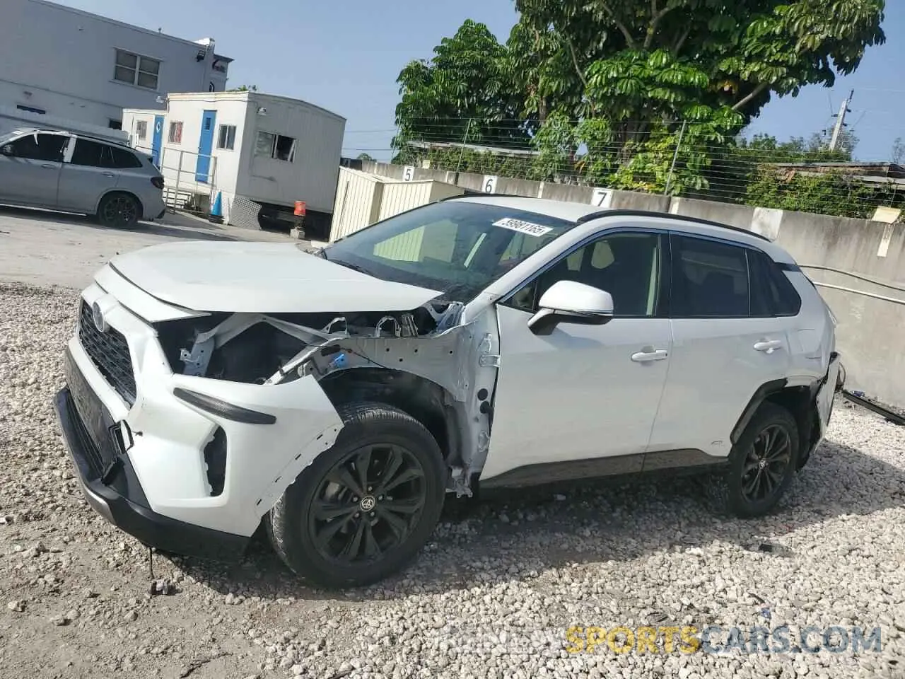 1 Фотография поврежденного автомобиля JTM16RFV3PD104298 TOYOTA RAV4 2023