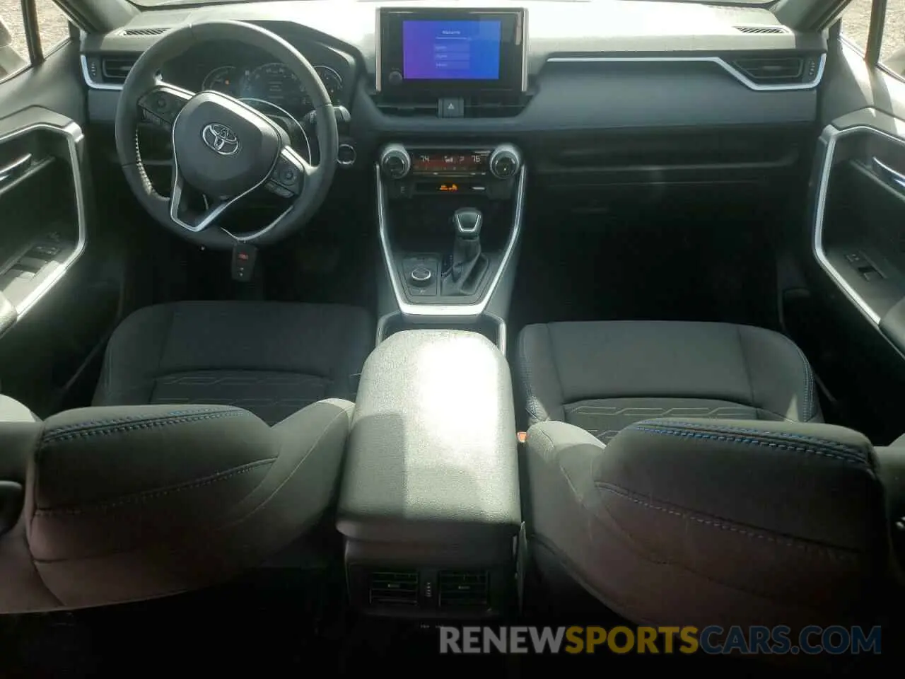 8 Фотография поврежденного автомобиля JTM16RFV3PD104298 TOYOTA RAV4 2023