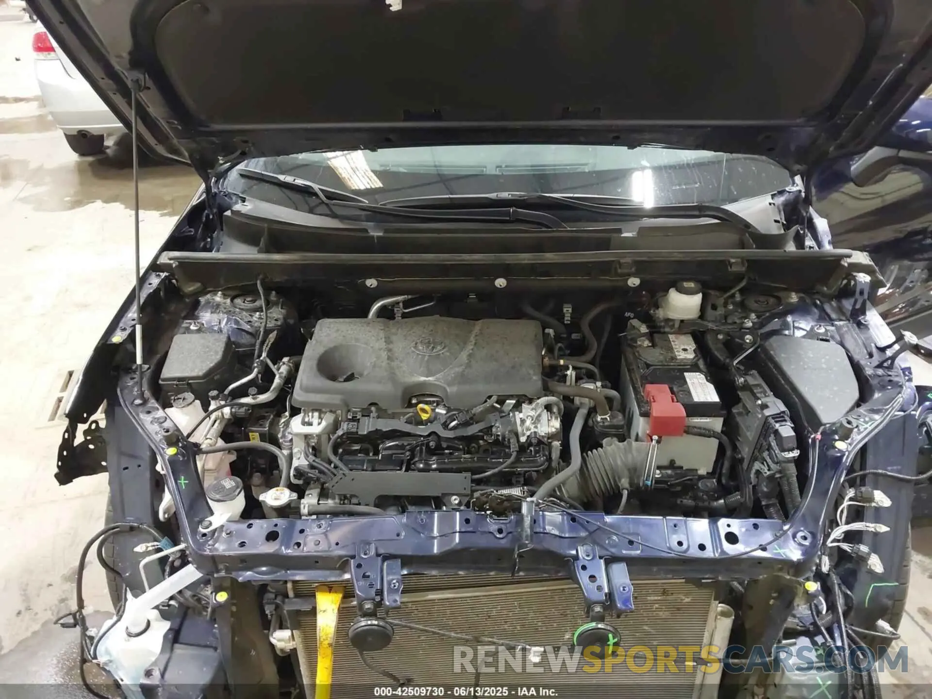 10 Фотография поврежденного автомобиля JTMA1RFV7PD097029 TOYOTA RAV4 2023