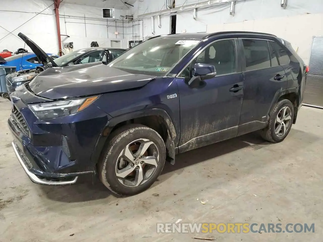 1 Фотография поврежденного автомобиля JTMAB3FV5PD138509 TOYOTA RAV4 2023