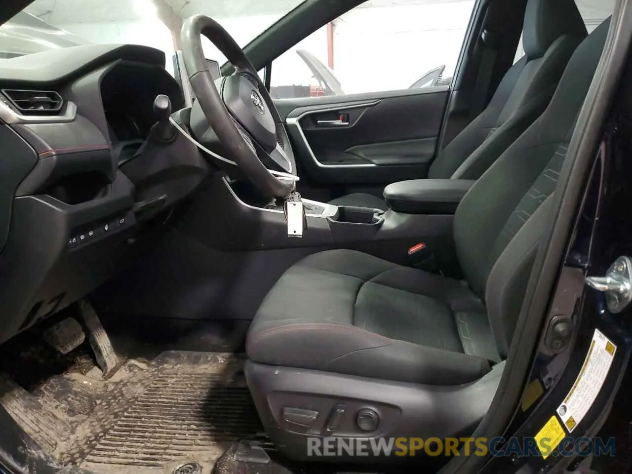 7 Фотография поврежденного автомобиля JTMAB3FV5PD138509 TOYOTA RAV4 2023