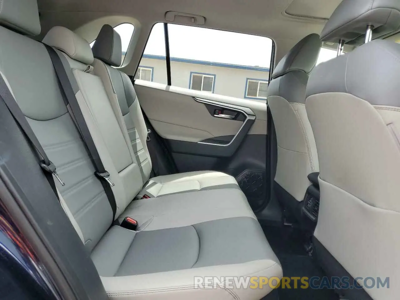 11 Фотография поврежденного автомобиля JTMB6RFV1PD100836 TOYOTA RAV4 2023