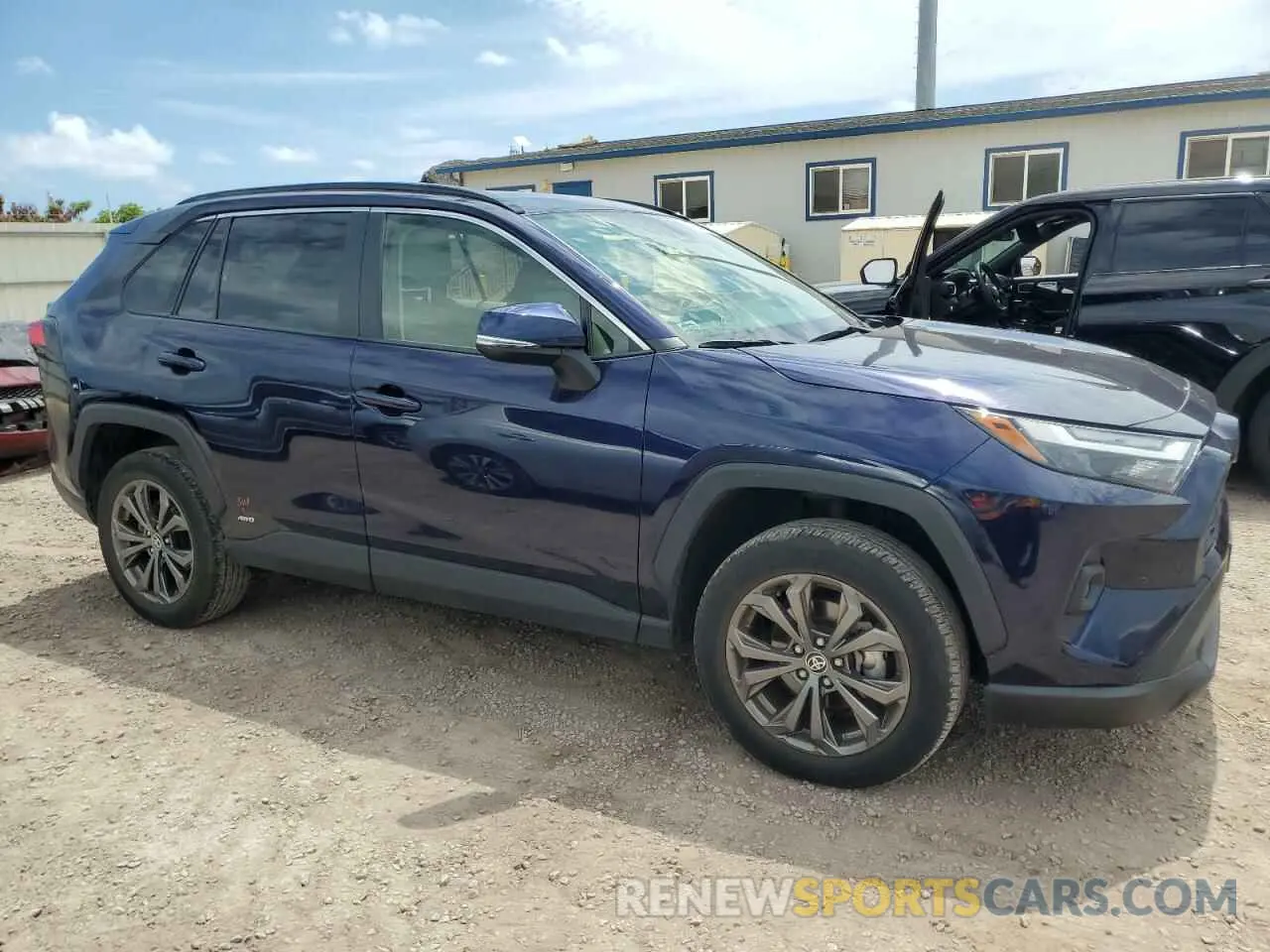 4 Фотография поврежденного автомобиля JTMB6RFV1PD100836 TOYOTA RAV4 2023