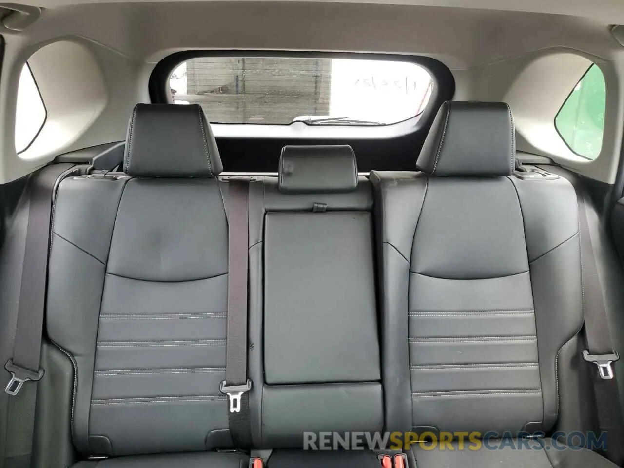 10 Фотография поврежденного автомобиля JTMB6RFV2PD097428 TOYOTA RAV4 2023