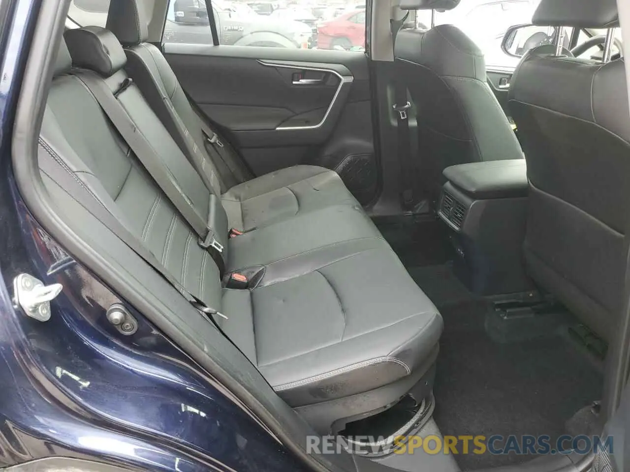 11 Фотография поврежденного автомобиля JTMB6RFV2PD097428 TOYOTA RAV4 2023