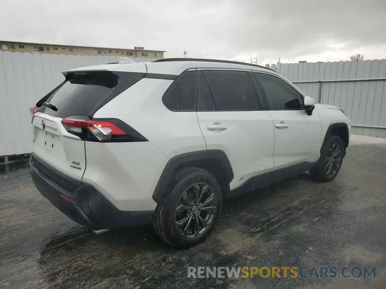 3 Фотография поврежденного автомобиля JTMB6RFV5PD092157 TOYOTA RAV4 2023