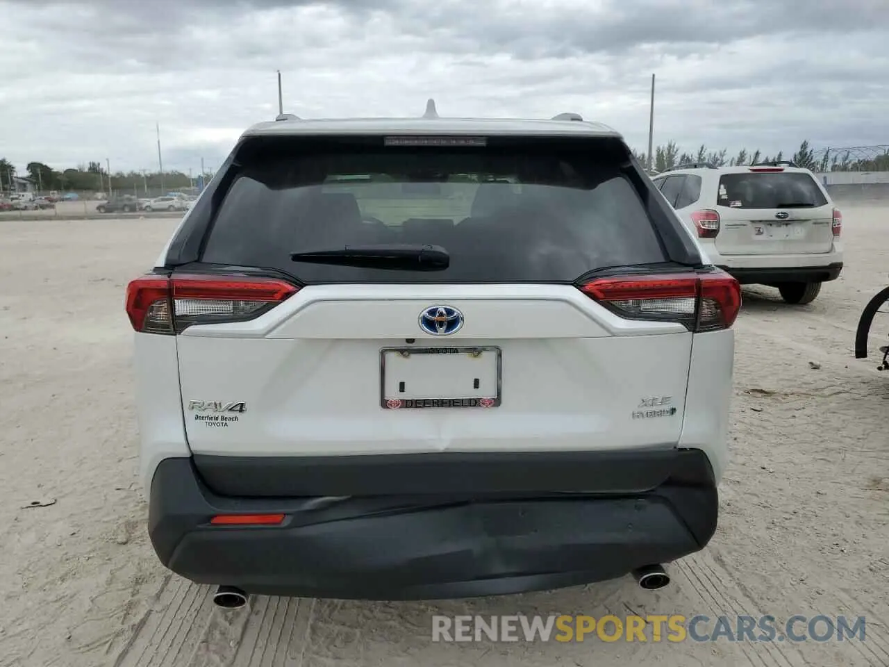 6 Photograph of a damaged car JTMB6RFV6PD091843 TOYOTA RAV4 2023