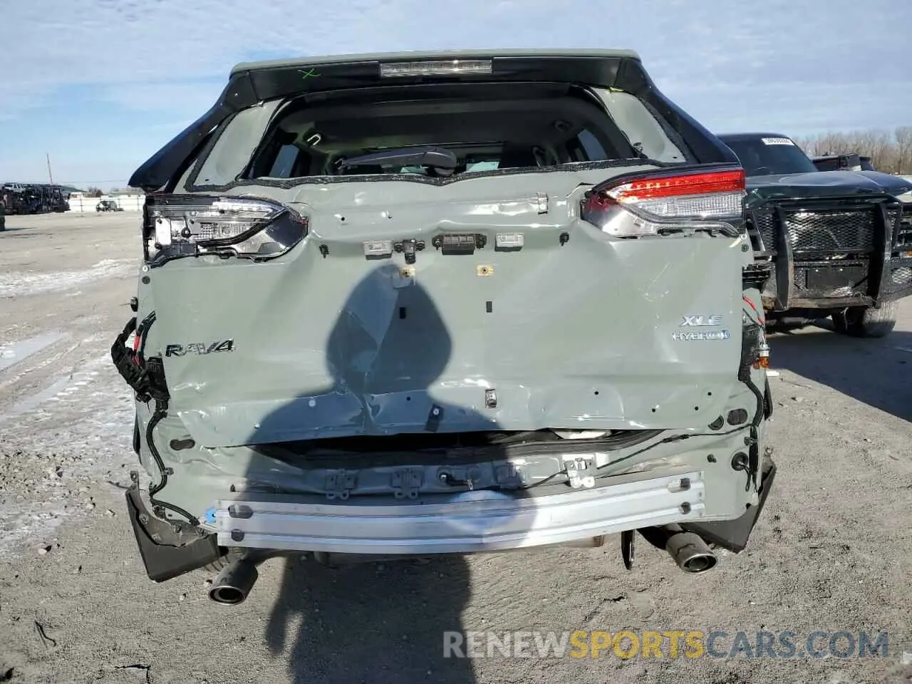 6 Photograph of a damaged car JTMB6RFV7PD084027 TOYOTA RAV4 2023