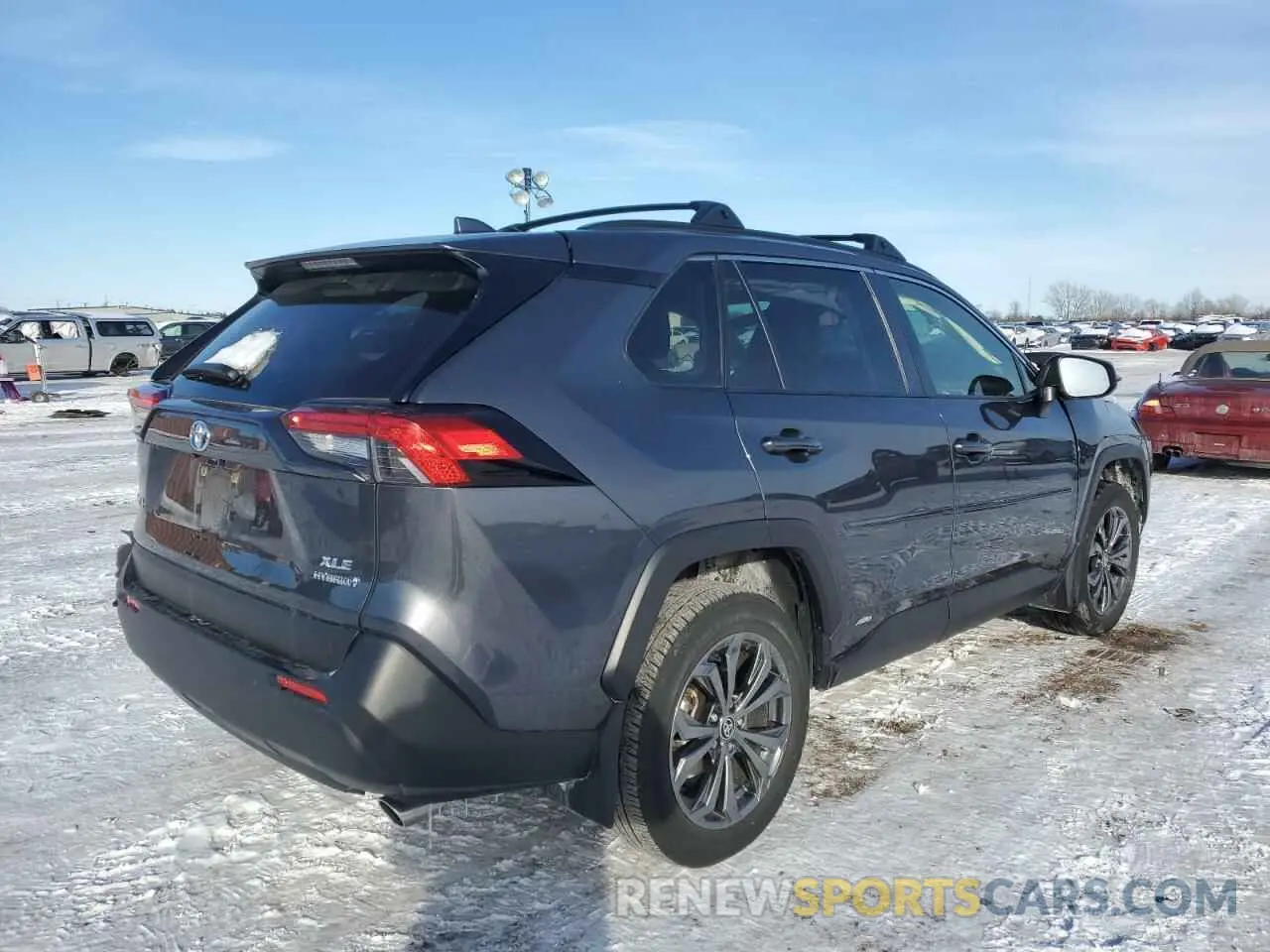 3 Фотография поврежденного автомобиля JTMB6RFV8PD082318 TOYOTA RAV4 2023