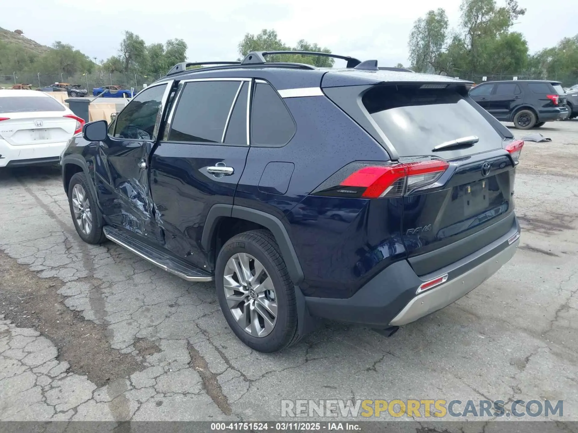 3 Фотография поврежденного автомобиля JTMC1RFV1PD097603 TOYOTA RAV4 2023