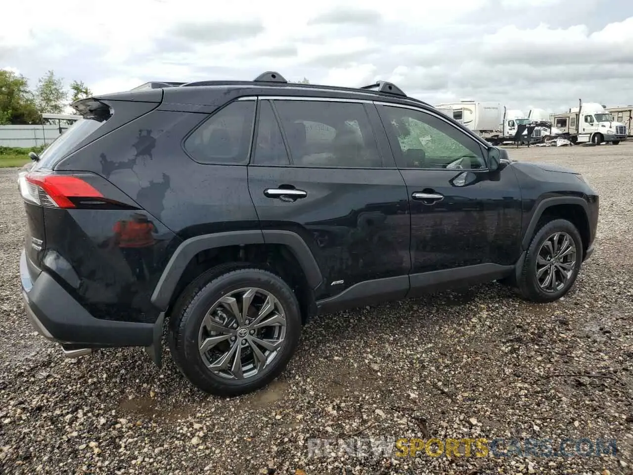 3 Photograph of a damaged car JTMD6RFV0PD114302 TOYOTA RAV4 2023