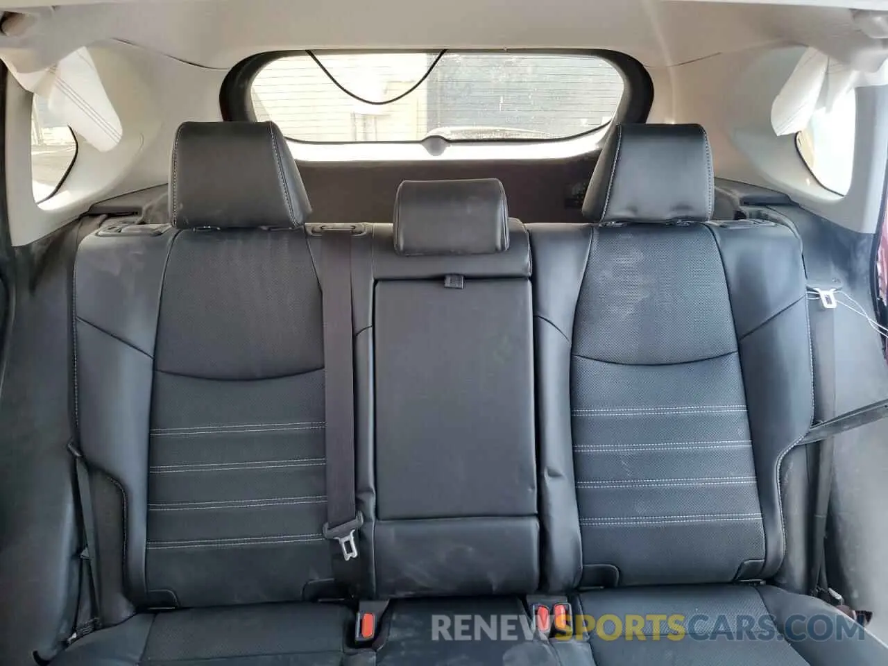 10 Photograph of a damaged car JTMD6RFV3PD108266 TOYOTA RAV4 2023