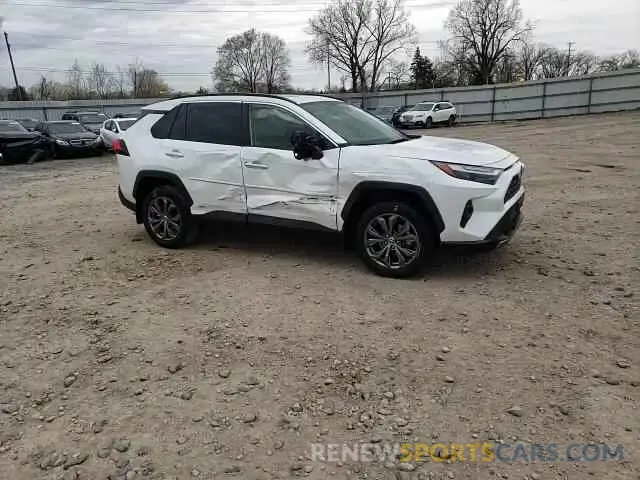 14 Photograph of a damaged car JTMD6RFV4PD087637 TOYOTA RAV4 2023