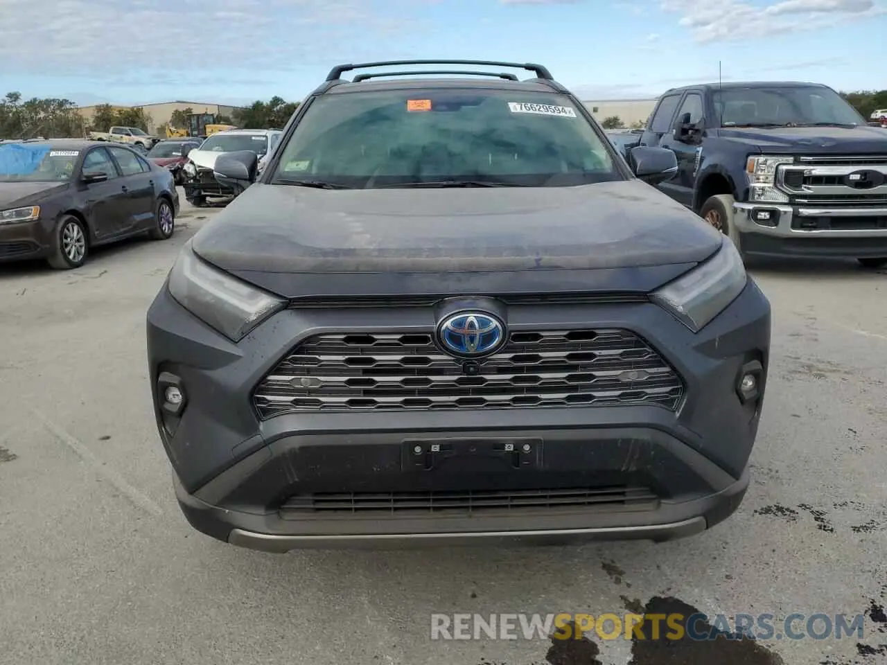 5 Photograph of a damaged car JTMD6RFV4PD094510 TOYOTA RAV4 2023