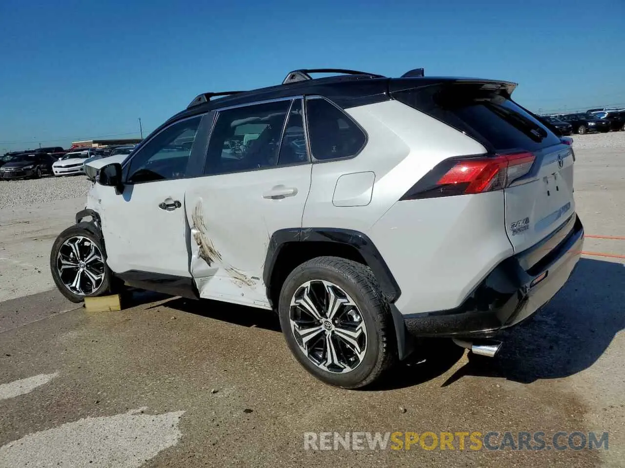 2 Фотография поврежденного автомобиля JTMEB3FV5PD146871 TOYOTA RAV4 2023