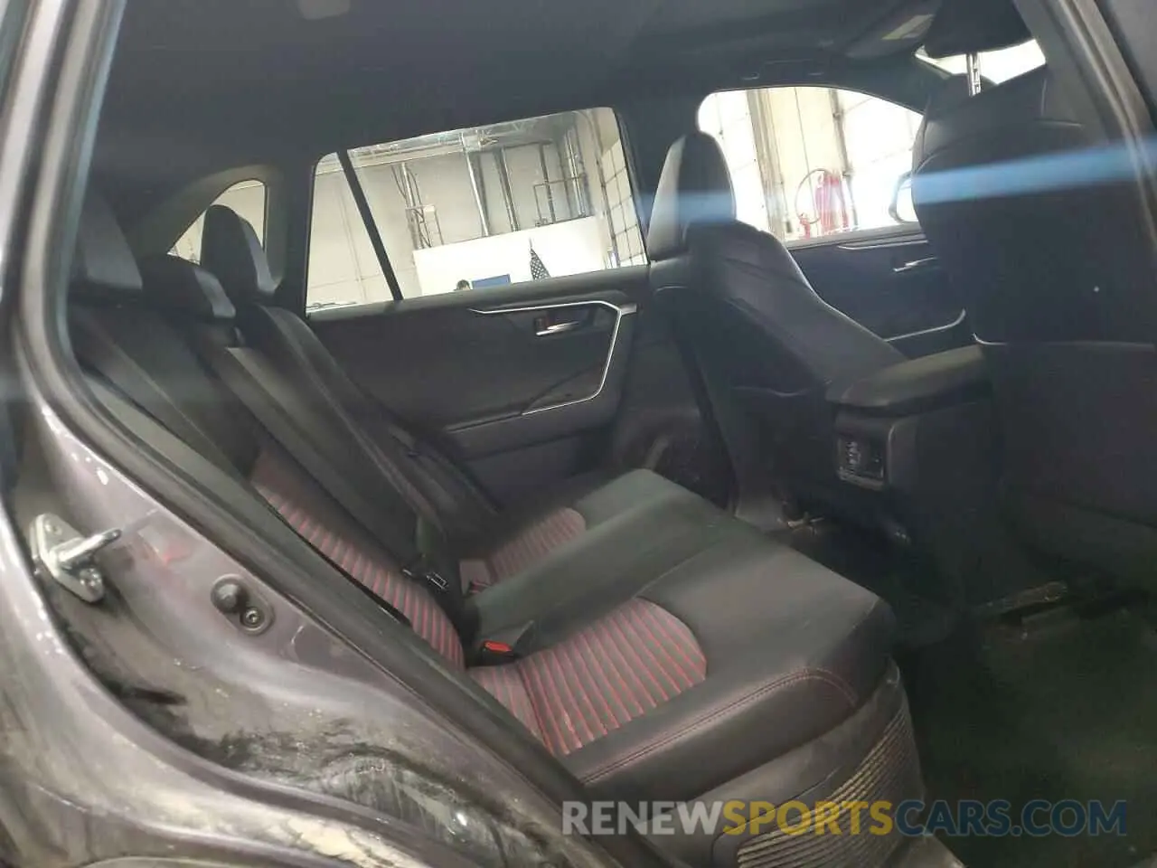 11 Фотография поврежденного автомобиля JTMEB3FV7PD131420 TOYOTA RAV4 2023