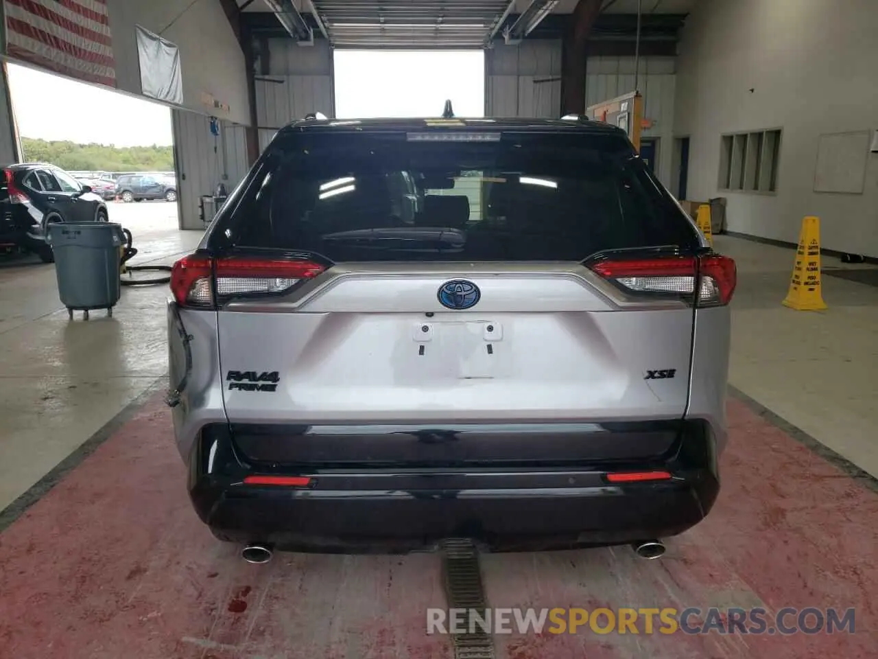 6 Фотография поврежденного автомобиля JTMFB3FVXPD155876 TOYOTA RAV4 2023